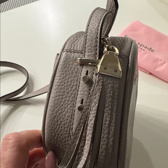 kate spade Leather Pebbled Crossbody in Taupe Gray with Tassel - Picture 5 of 6